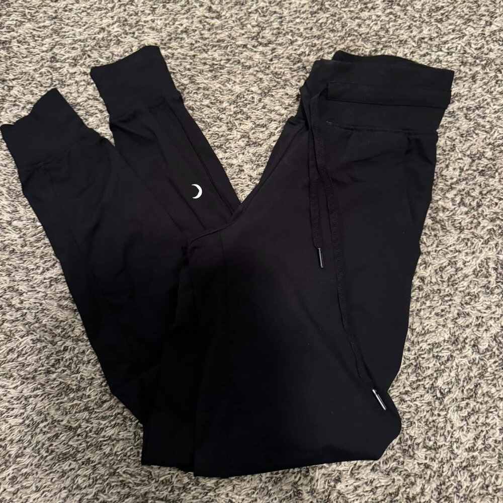 EEUC Zyia black ascend joggers